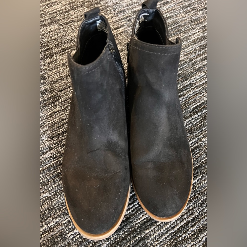 Booties - Picture 3 of 6